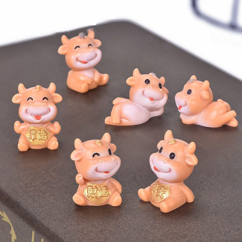 Miniture Fairy Garden Accessories Supplies Resin Cattle Kids Toys Pot Bonsai Miniature Garden Terrariums Fairy Garden Animals Ox Figurine Kits Items Car Interior Decoration Cartoon Table Ornaments